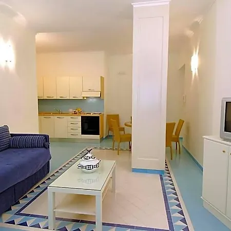 Aurora 4*