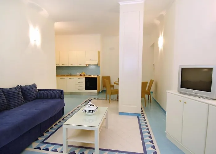 Aurora Апарт-отель 4*